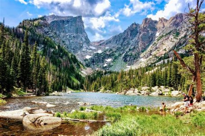 15 Things You're Doing That Will Get You Kicked Out of a National Park