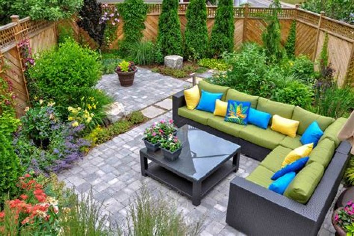 20 Creative Ways to Turn Your Backyard into an Amazing Party Space