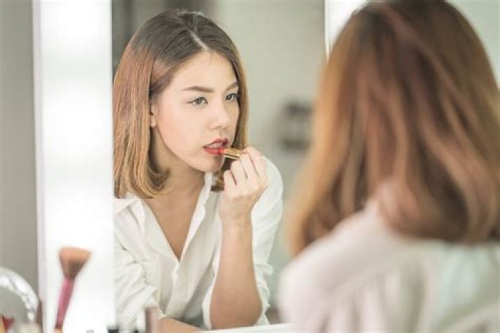 25 Tackiest Beauty Trends of All Time