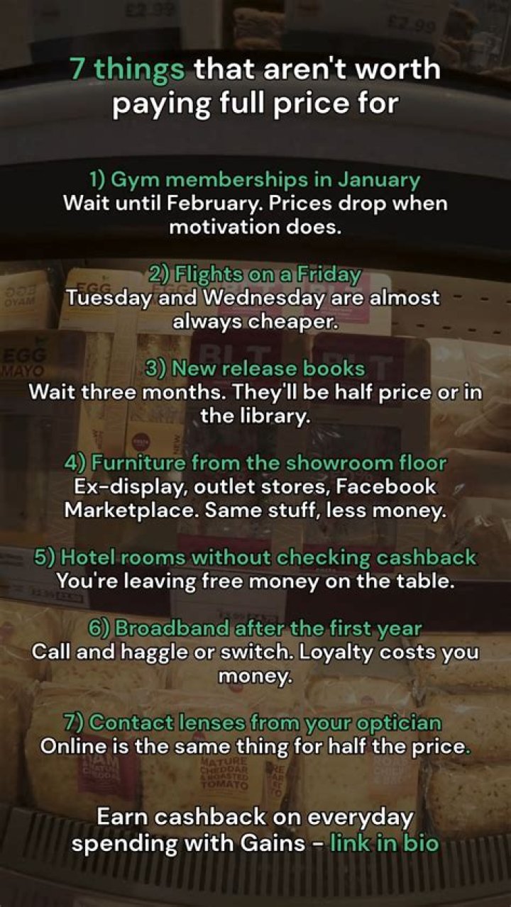 30 Genius Tricks for Never Paying Full Price on Clothes