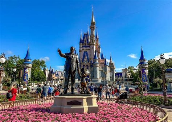 5 Little Known Facts About the Totem Poles of Walt Disney World