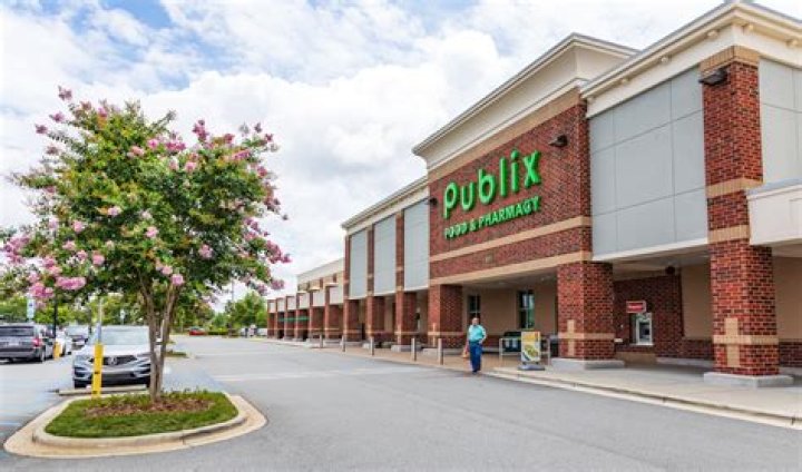 6 Secrets Publix Doesn’t Want You to Know — Best Life