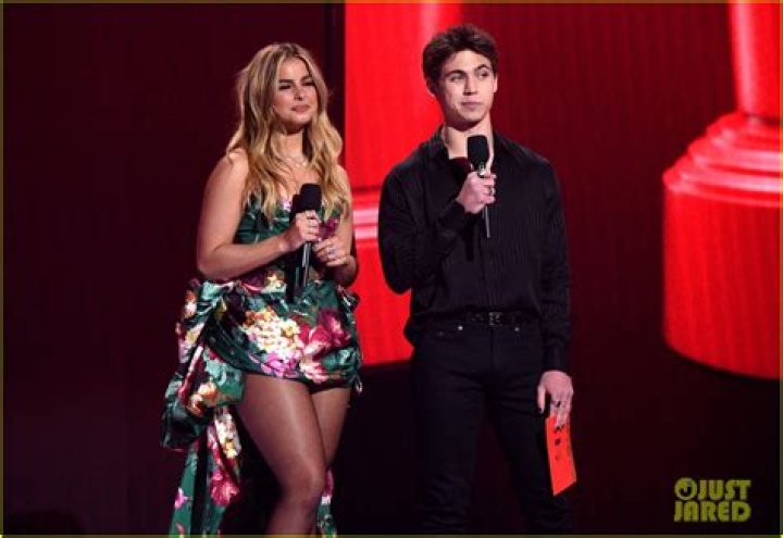 Addison Rae And Tanner Buchanan Kiss At The MTV Movie & TV Awards and Fans Had Mixed Feelings About It – Celeb Secrets