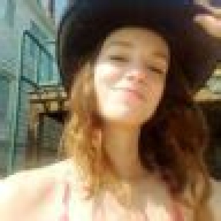 Alex Essoe Height, Weight, Age, Boyfriend, Family, Biography, Fact