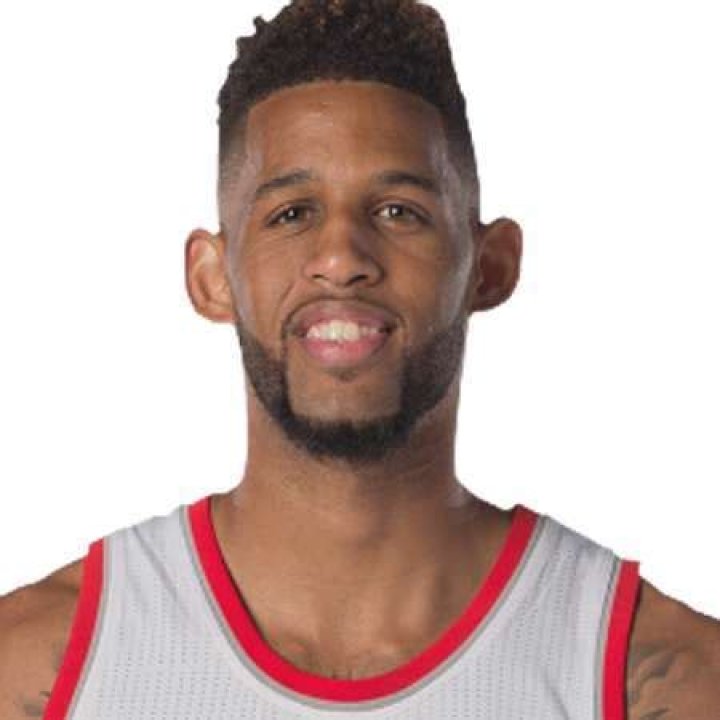 Allen Crabbe Bio - salary, net worth, hair, news, injury, stats, career, family, married