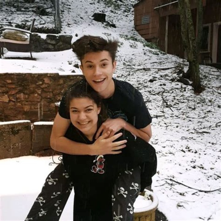 Anthony Turpel Height, Weight, Age, Girlfriend, Family, Facts, Biography