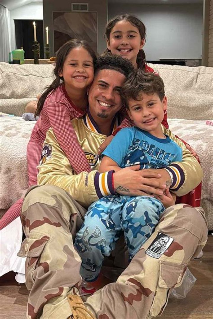 Austin McBroom Height, Weight, Age, Girlfriend, Family, Facts, Biography