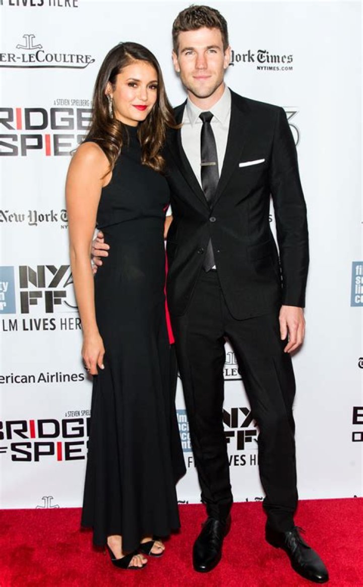 Austin Stowell’s Girlfriend In 2 Are Nina Dobrev And The Keep Breathing Cast Still Together? Are They Married Or Engaged?