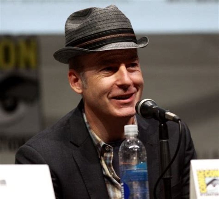 Bob Odenkirk Height, Weight, Age, Spouse, Family, Facts, Biography