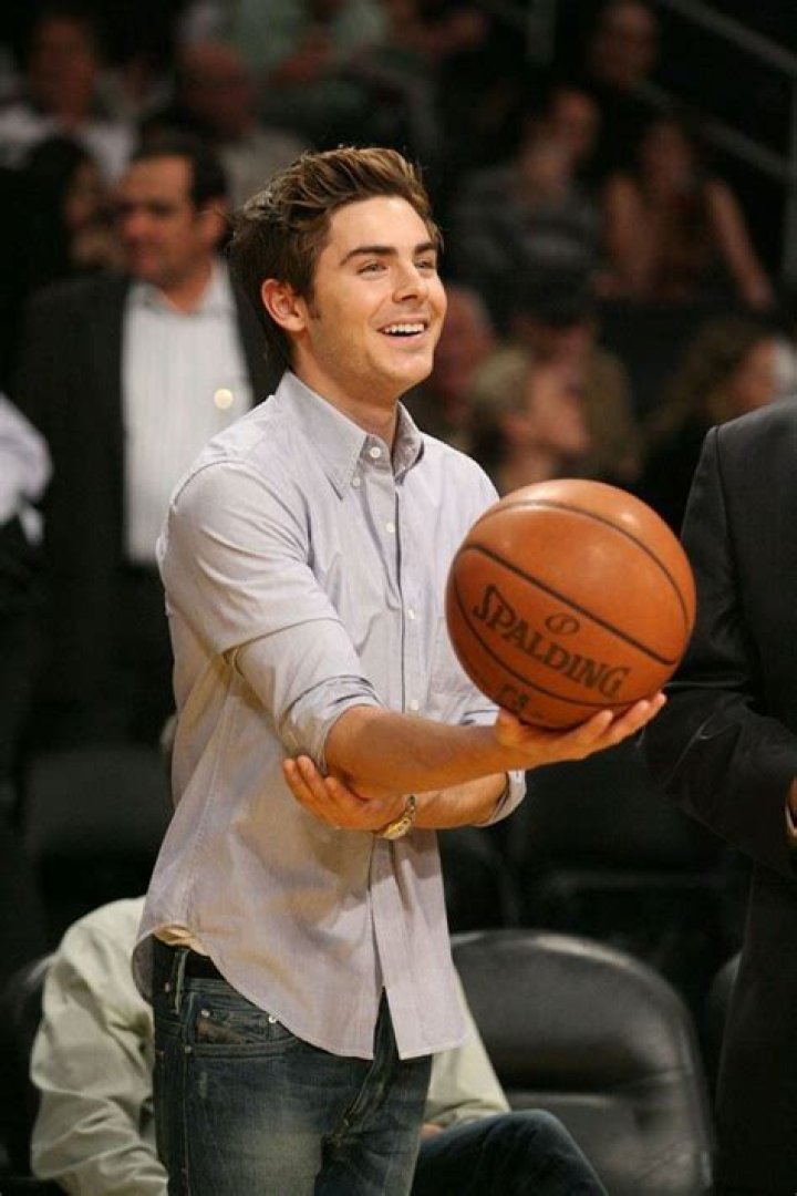 Can Zac Efron Play Basketball?