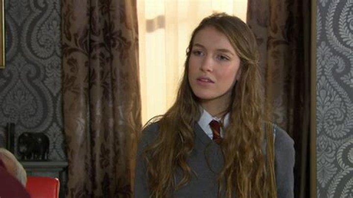 CelebSecrets4U EXCLUSIVE Q&A with Jade Ramsey from “House of Anubis!” – Celeb Secrets