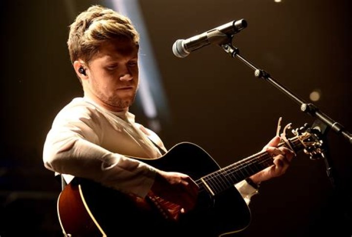 Charlie Puth Celebrates His Birthday & Niall Horan Makes His Solo Concert Debut at San Jose’s Jingle Ball – Celeb Secrets