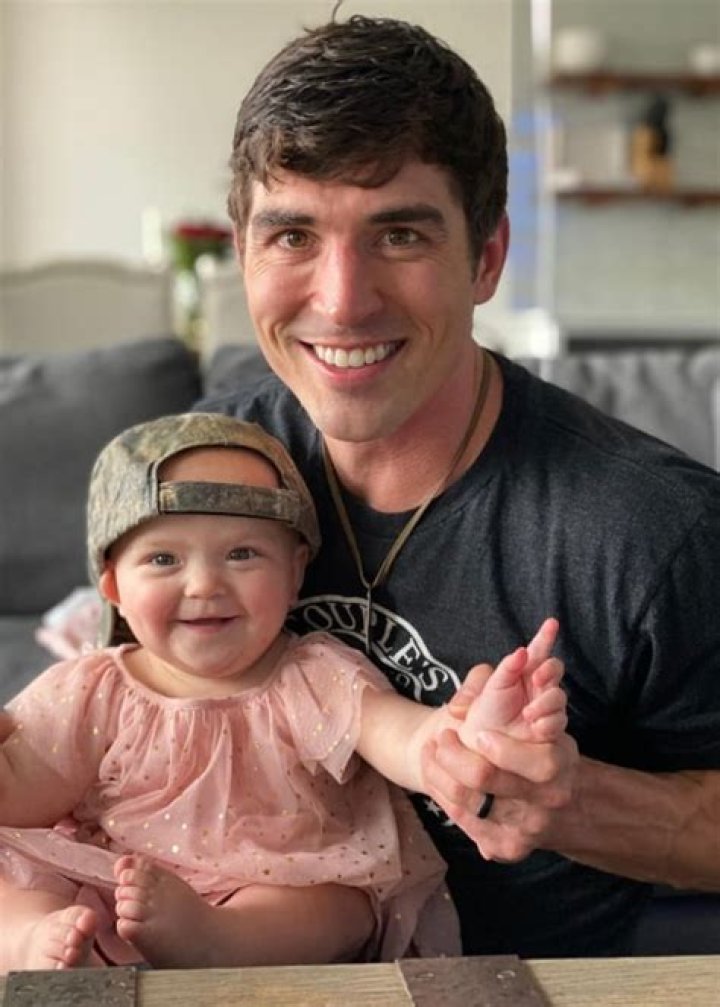 Cody Nickson Height, Weight, Family, Spouse, Education, Biography