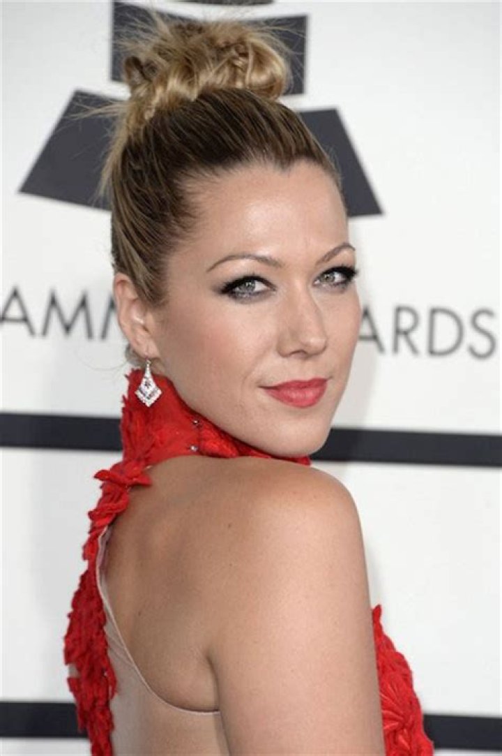 Colbie Caillat Height, Weight, Age, Boyfriend, Family, Facts, Biography