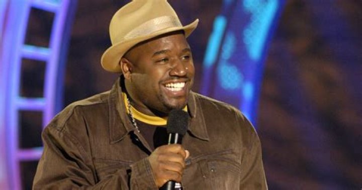 Corey Holcomb net worth, income and estimated earnings of Youtuber channel