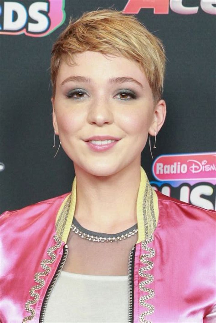 Cozi Zuehlsdorff - Bio, Age, Wiki, Facts and Family
