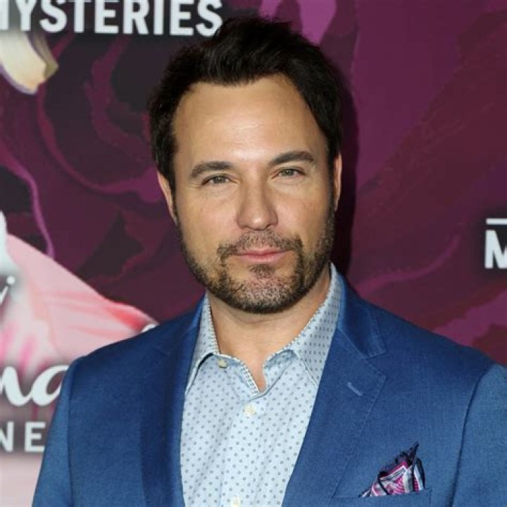 David Haydn-Jones (actor) - Wikipedia, Age, Net Worth, Biography , Spotify, TikTok, Facebook, Facts and Family