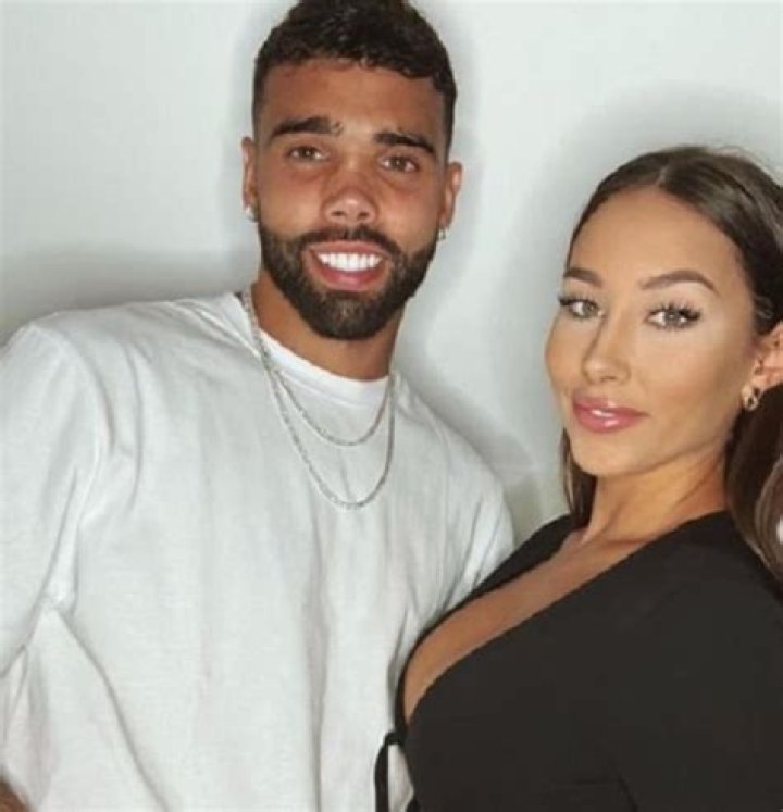 David Raya net worth, married life, career overview, age and family, social media, arsenal, stats, tramsfermarkt