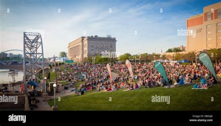 Des Moines’ Riverfront Amphitheater To Shutter For Two Years