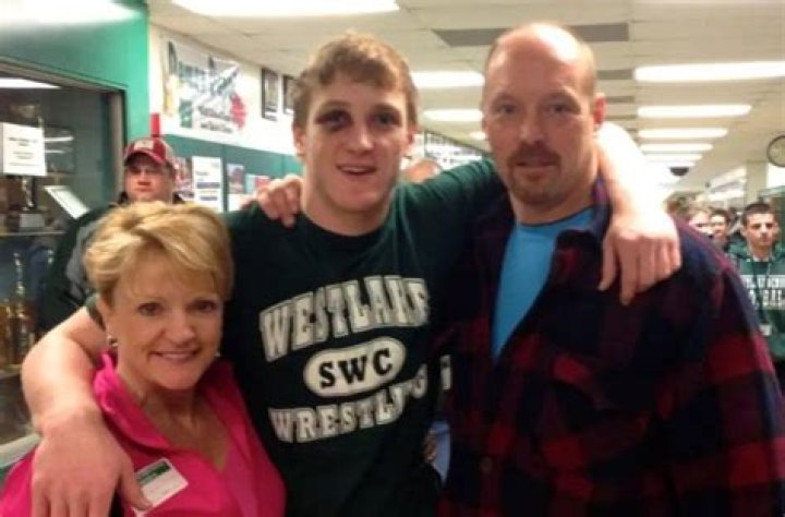 Did Logan Paul Go To College?