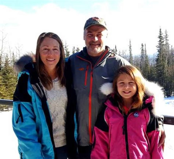 Dr. Michelle Oakley Wikipedia, Husband, Married, Net Worth, Salary, Birthday, Family