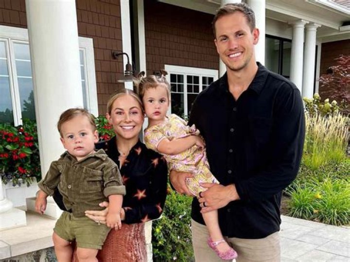 Drew Hazel East - Bio, Age, Wiki, Facts and Family
