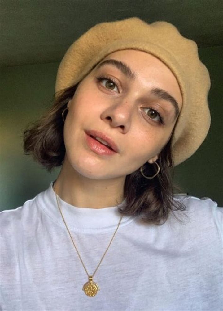 Emma Appleton Height, Weight, Age, Boyfriend, Family, Facts, Biography