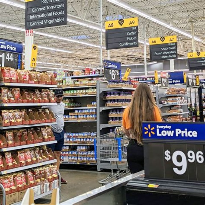 Ex-Walmart Employee Sends New Warning to Shoppers