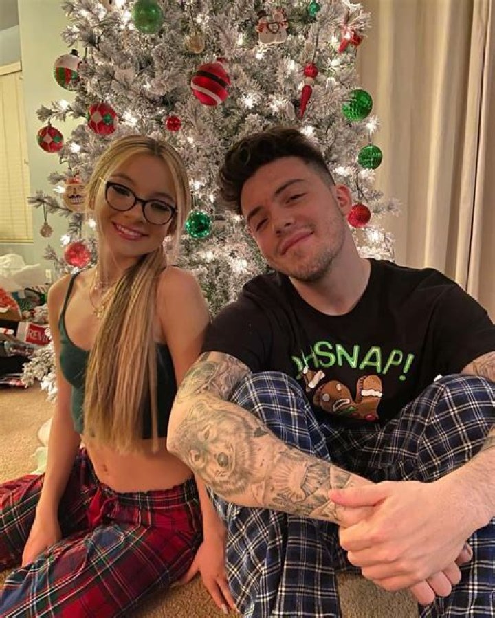 FaZe Adapt Height, Weight, Age, Girlfriend, Family, Facts, Biography