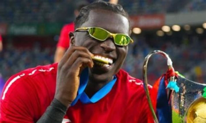 Footballer Joyskim Dawa's Salary, Net Worth, Girlfriend, Wiki, Stats, Transfermrkt, Market Value, Instagram, FIFA 22