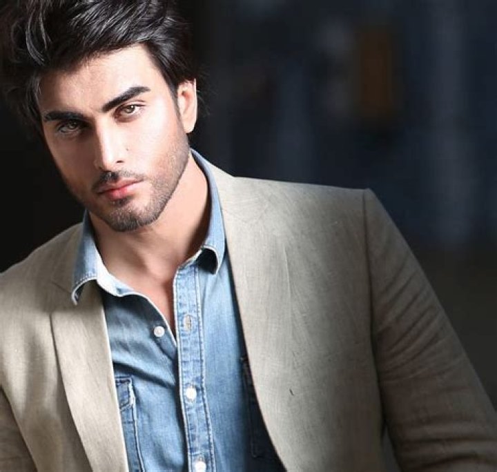 Imran Abbas Naqvi - Bio, Age, height, Wiki, Facts and Family