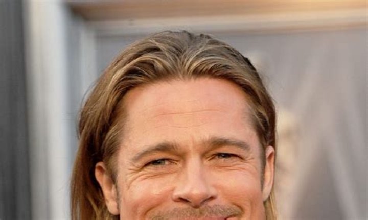 Is Brad Pitt Left Handed?