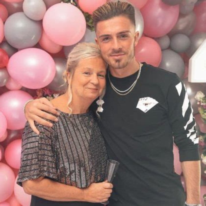 Jack Grealish Height, Weight, Age, Girlfriend, Family, Facts, Biography