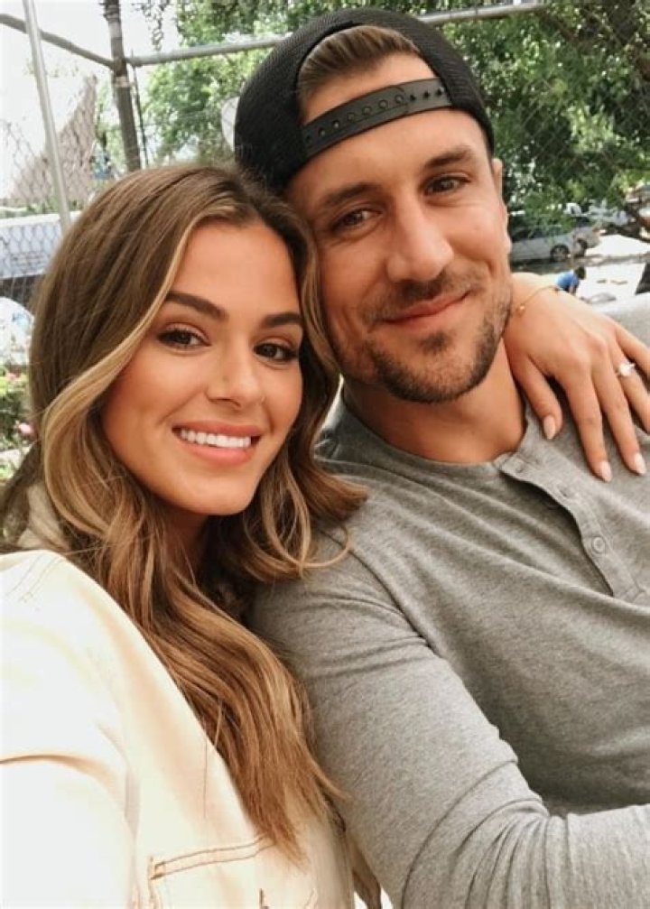 JoJo Fletcher Height, Weight, Age, Boyfriend, Family, Facts, Biography