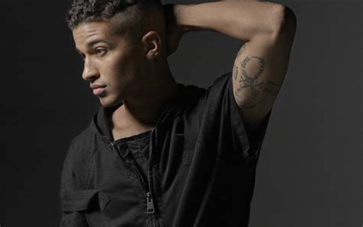 Jordan Fisher to Perform End-Credit Version of “You’re Welcome” from Disney’s ‘Moana’ – Celeb Secrets