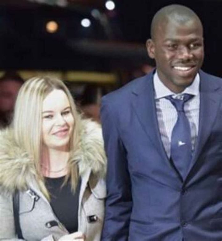 Kalidou Koulibaly Bio-salary, net worth, married, wife, children, nationality, career, bio, girlfriend, age,relationship