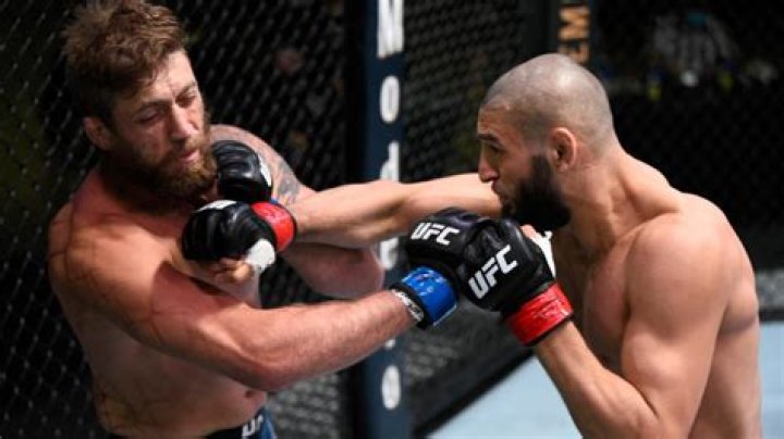 
Khamzat Chimaev knocks out Gerald Meerschaert in 17 seconds at UFC Vegas 11; Twitter Reacts