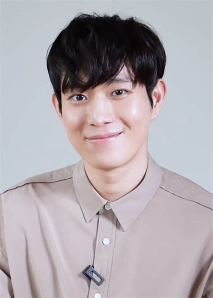 Kim Young-dae Height, Weight, Age, Family, Biography