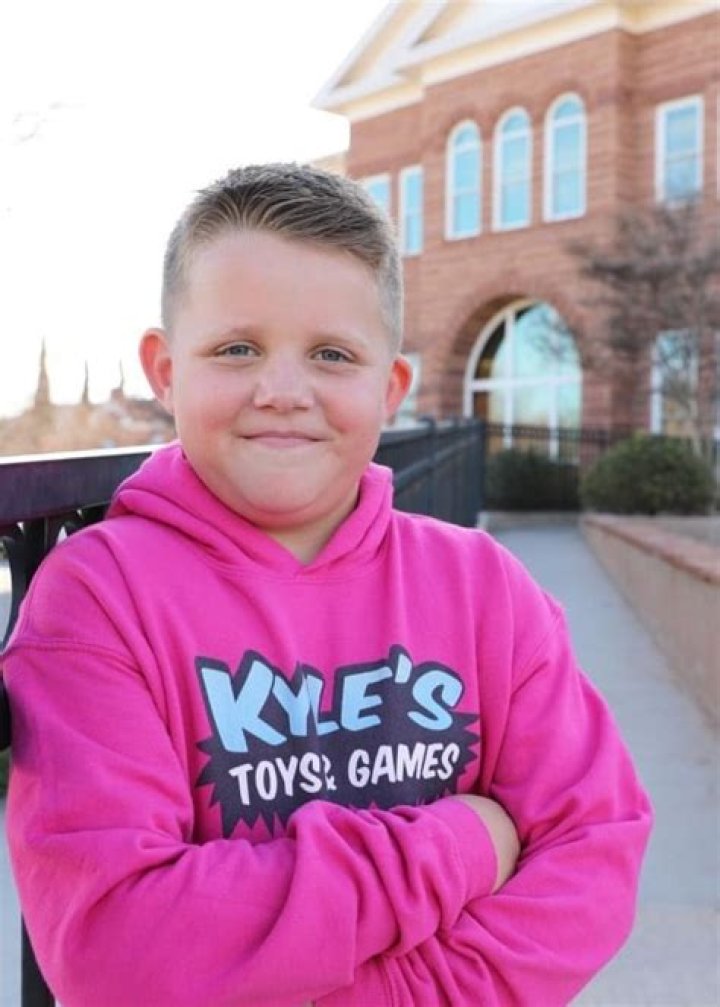 Kyle Olinselot Height, Weight, Age, Girlfriend, Family, Facts, Biography
