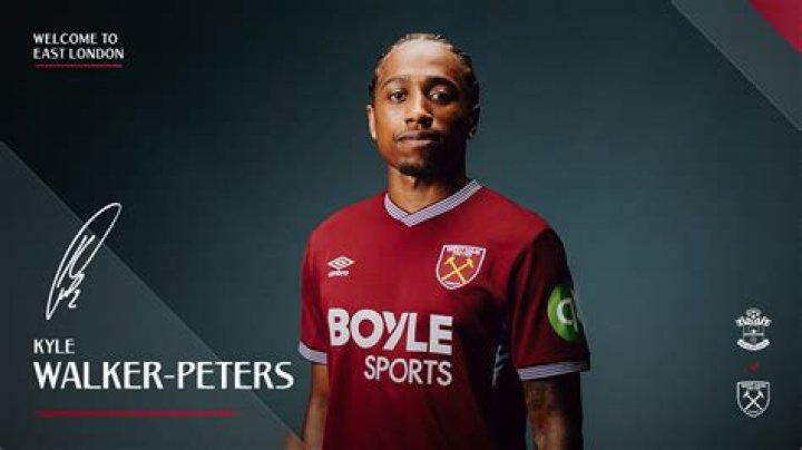 Kyle Walker-Peters Histoire de l'enfance plus Biographie inconnue Faits