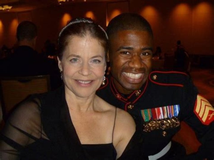 Linda Hamilton Height, Weight, Age, Boyfriend, Family, Facts, Biography