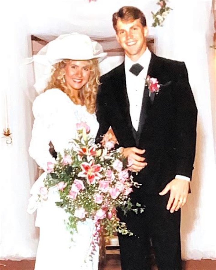 Lori Chalupny- Head coach at Maryville University; How much does she earn annually? Is she Married?