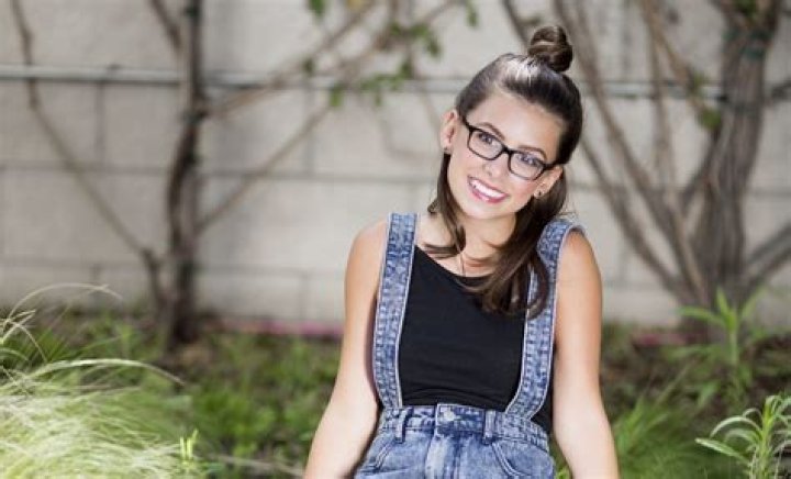 Madisyn Shipman Talks Working with Billie Joe Armstrong & “Game Shakers” Season 2 – Celeb Secrets