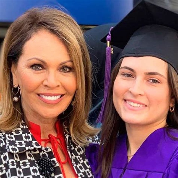 Maria Elena Salinas - Bio, Age, Wiki, Facts and Family