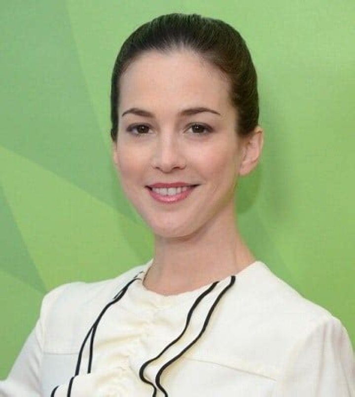 Martha MacIsaac Net Worth | Celebrity Net Worth