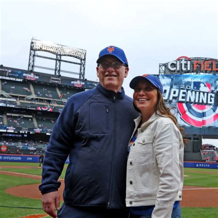 Mets Owner Steve Cohen Net worth Properties, and House; Who is his Wife?