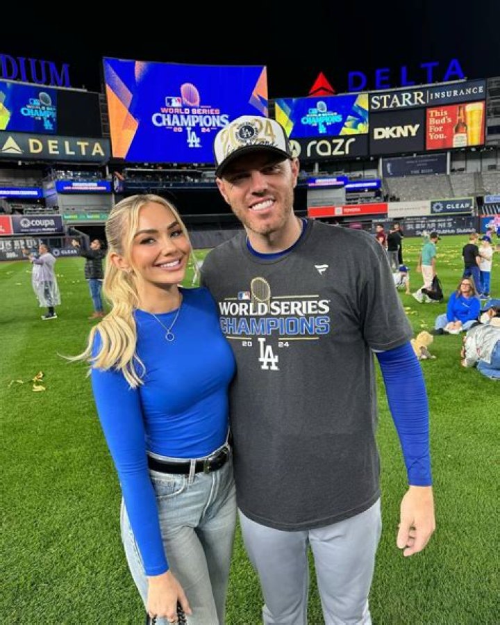 MLB star Roger Clemens's Wife Debra Lynn Godfrey Bio, salary, net worth, Boyfriend, affair, relationship, married, children, WAGS