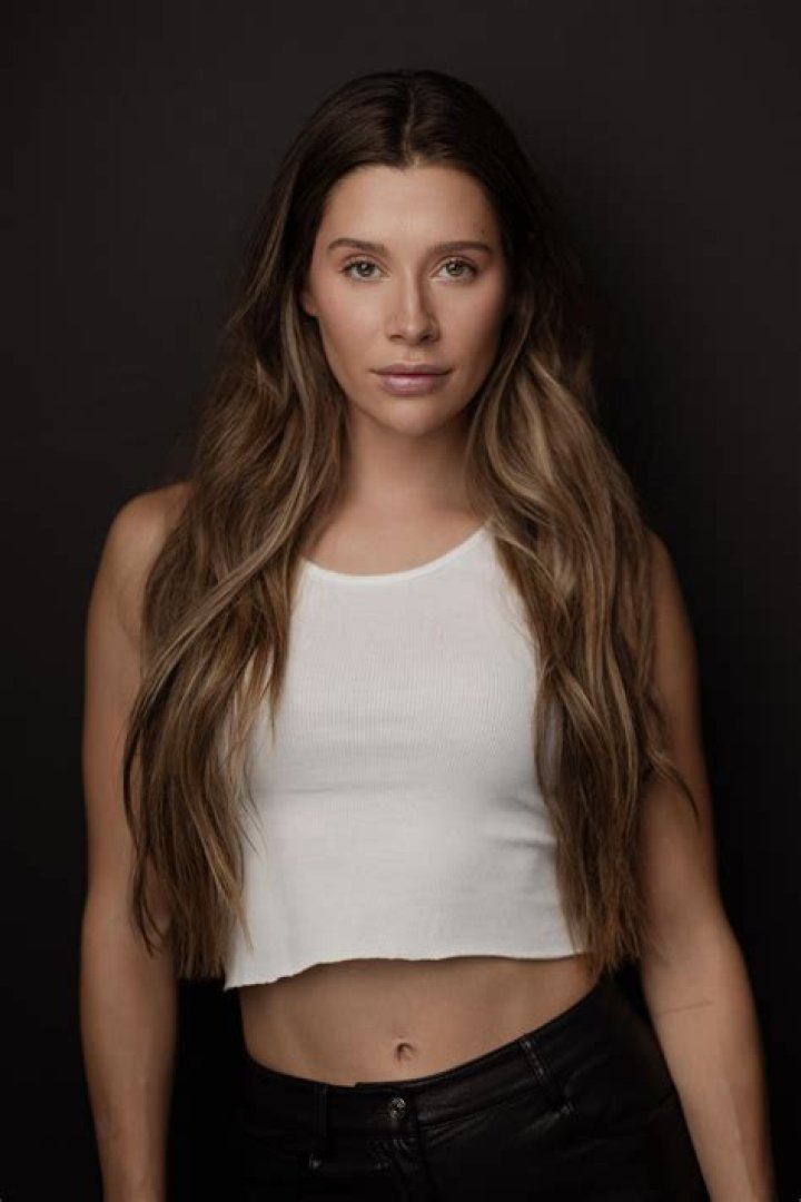 Natasha Calis - Bio, Age, Wiki, Facts and Family