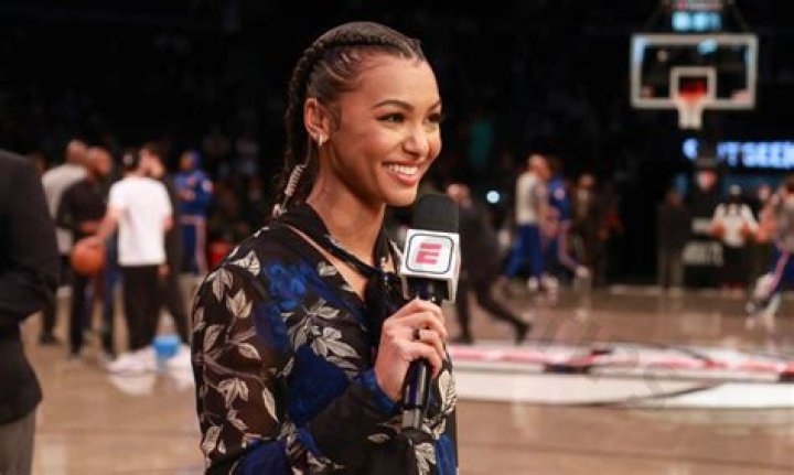 NBA reporter, Malika Andrews who has an annual salary of $50,000 is single.