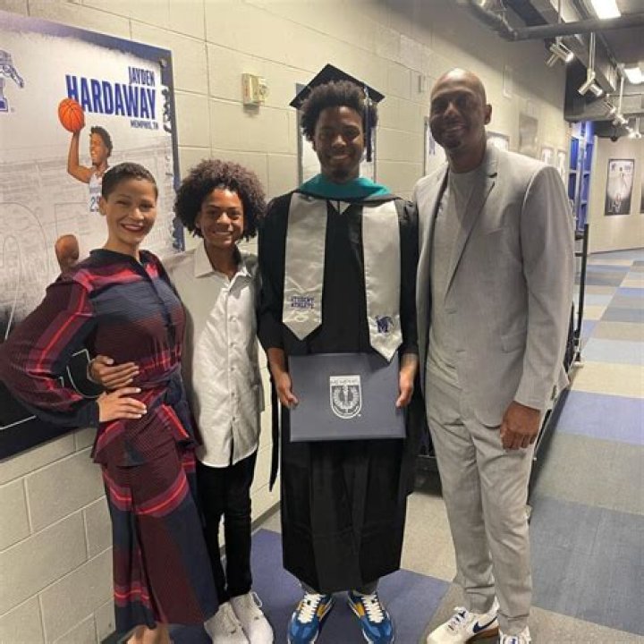 NBA Star Penny Hardaway's Bio, Jersey, Parents, Son, Wife, Net Worth, Career Earnings, Stats, Children